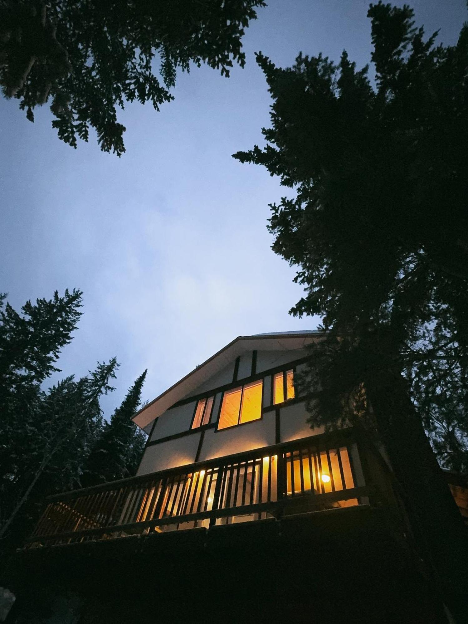 Alpine Meadows Lodge Golden Kültér fotó