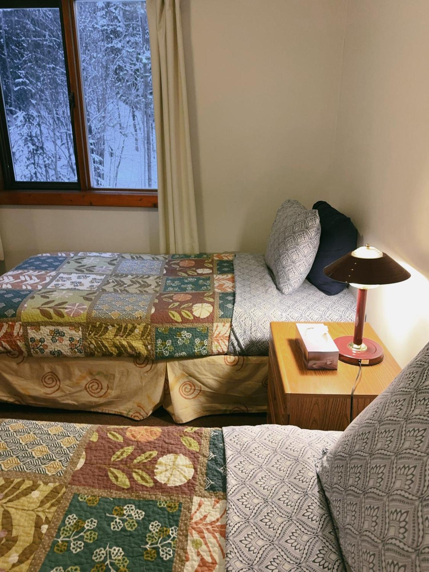Alpine Meadows Lodge Golden Kültér fotó